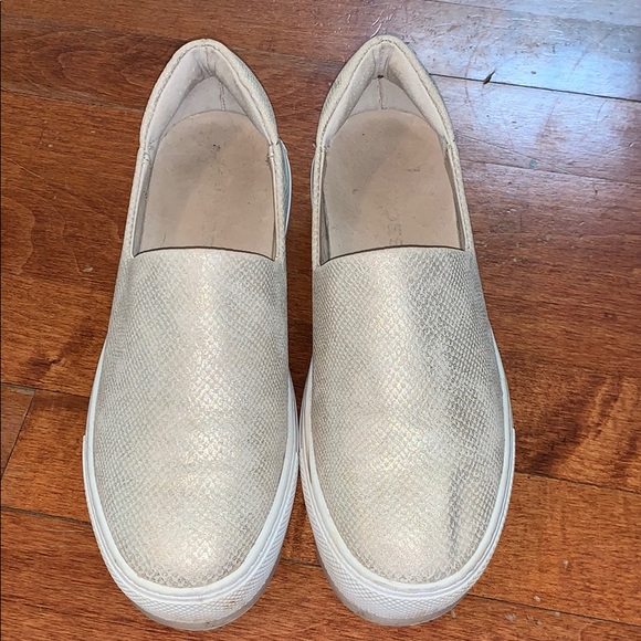 Slip on sneakers - Picture 1 of 5